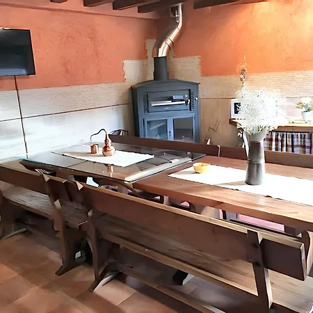 Comfortable House In Quintanilla