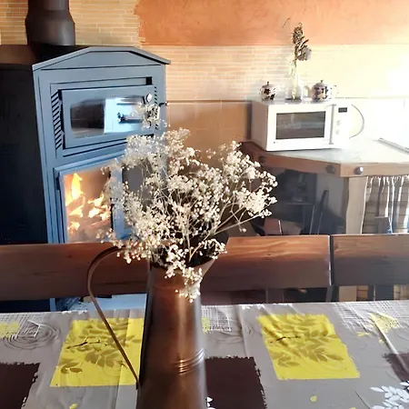 Comfortable House In Quintanilla Prázdninový dům