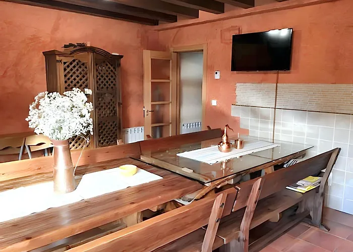 Comfortable House In Quintanilla Hébergement de vacances *