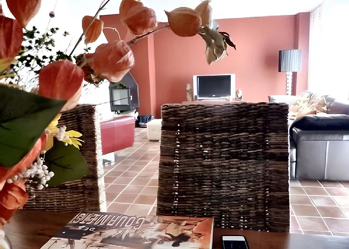 Comfortable House In Quintanilla *