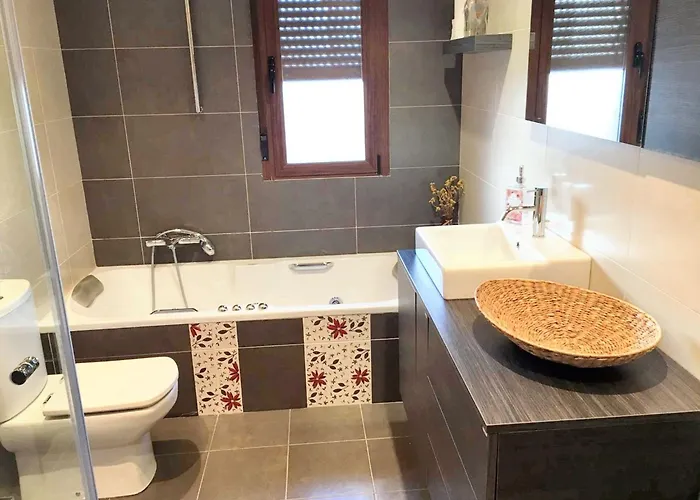 Comfortable House In Quintanilla * Quintanilla del Agua