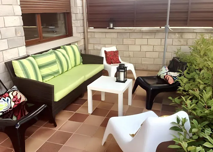 Comfortable House In Quintanilla *